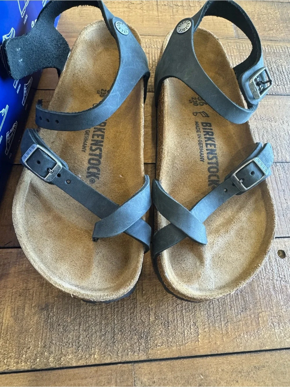 BIRKENSTOCK WOMEN'S TAORMINA SANDAL Black Leather Ankle Strap Size 36 - Picture 3 of 6